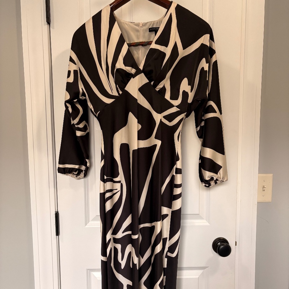 Banana Republic Black and Cream Dress size 4
